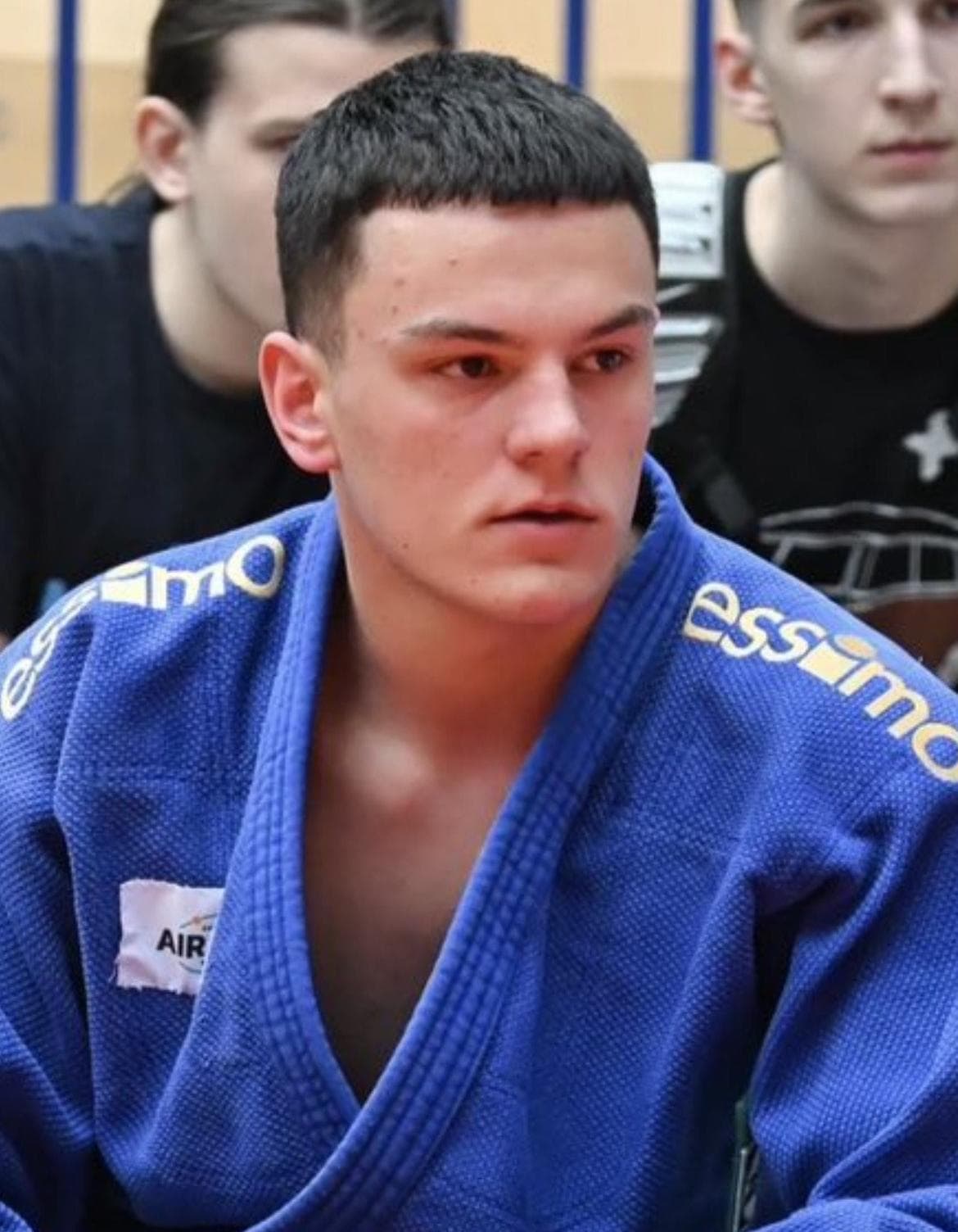 Emin Ahmetović